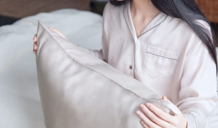 枕の両⾯使⽤イメージ