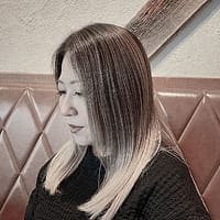 Mariko様(40代/⼥性)美容販売トレーナー